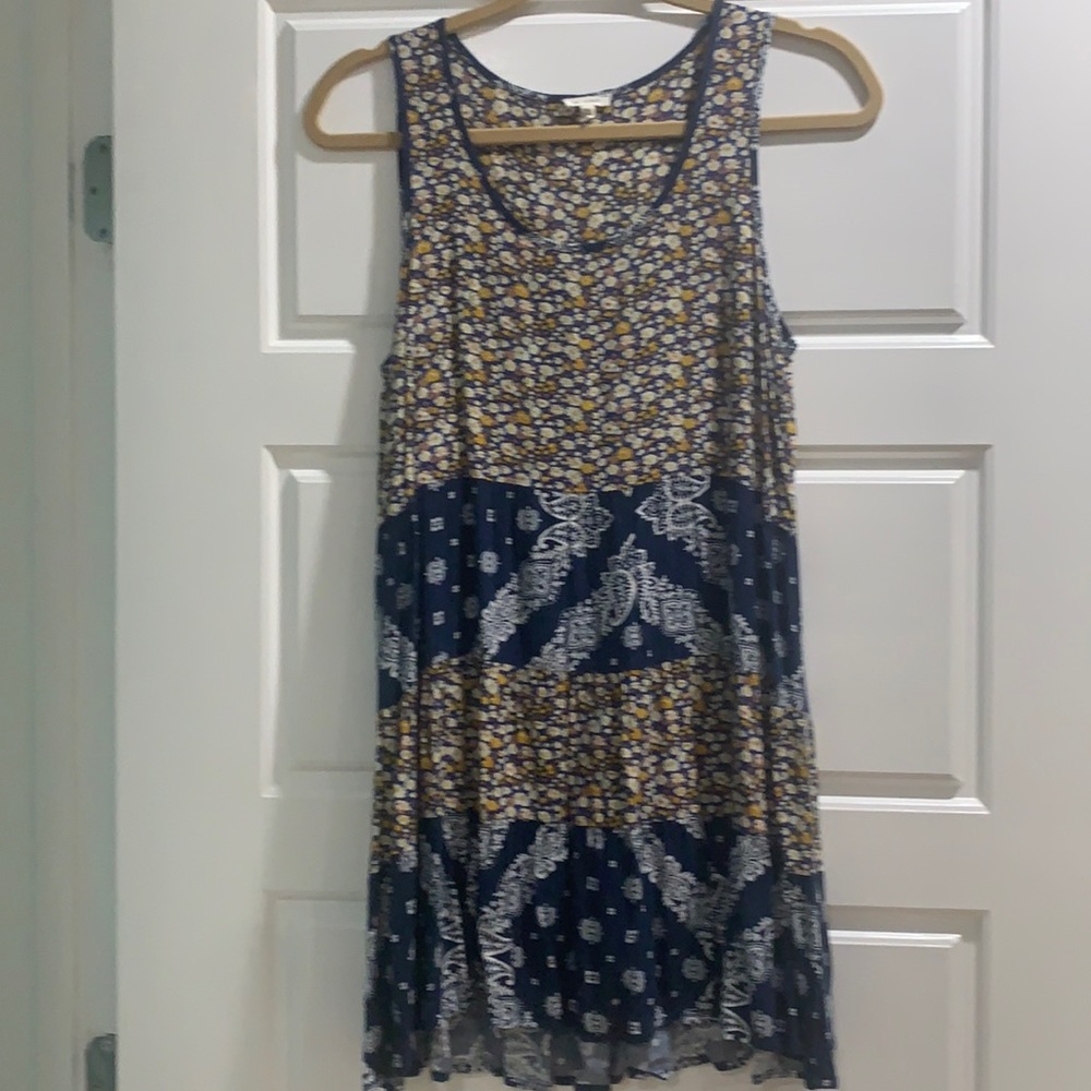 En Creme Dress Size Small